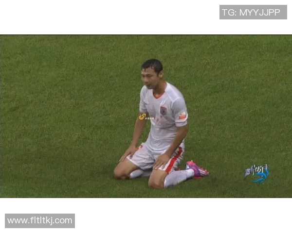 光头足球巨星的绿茵传奇与激情岁月